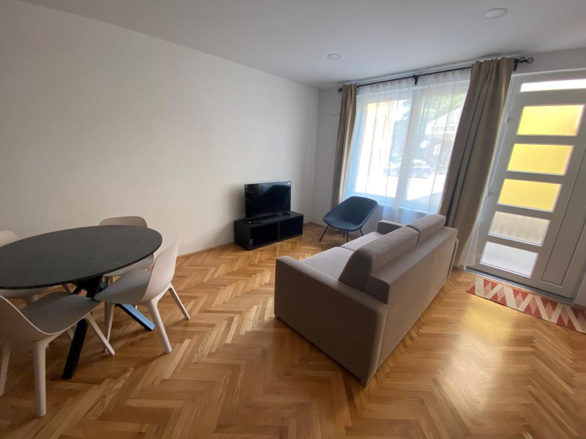 Apartments Tito & Robin Koper Luaran gambar