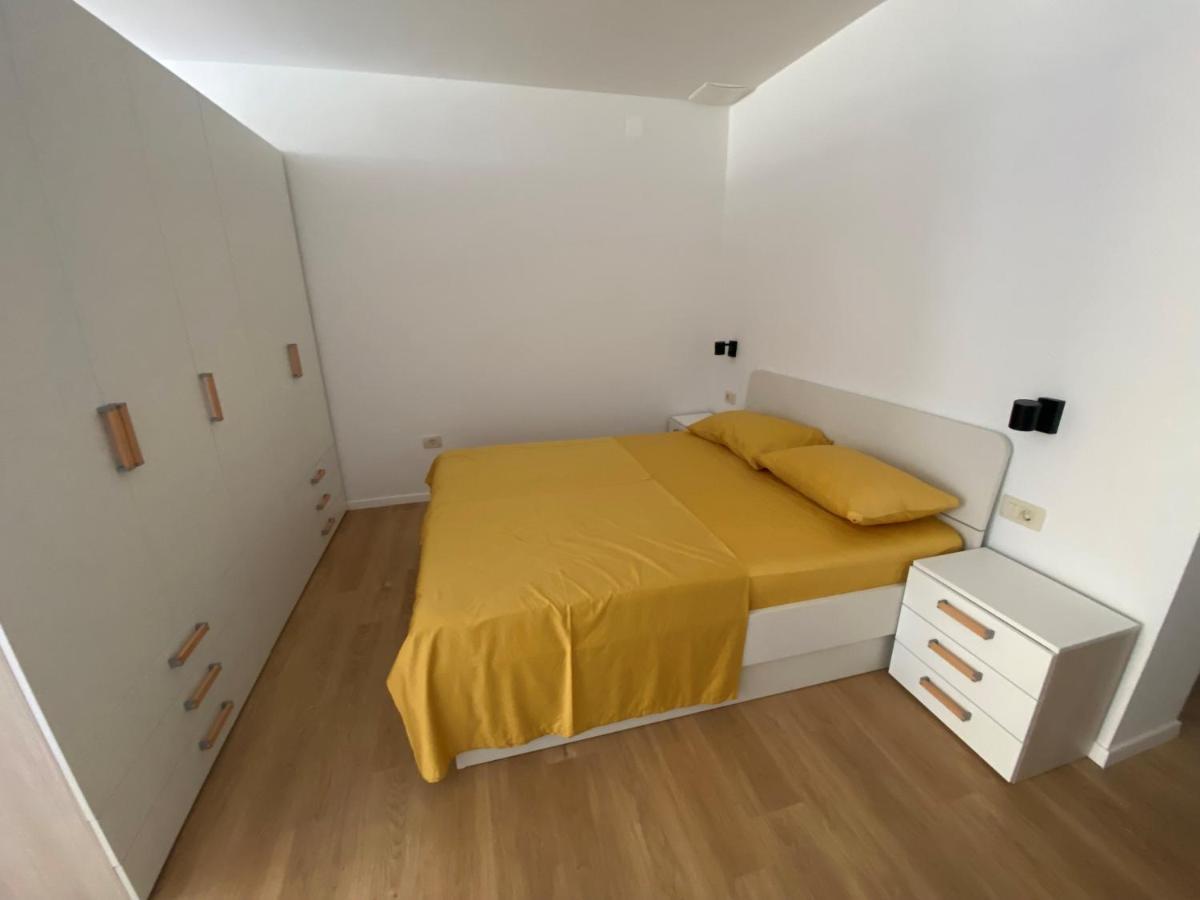 Apartments Tito & Robin Koper Luaran gambar