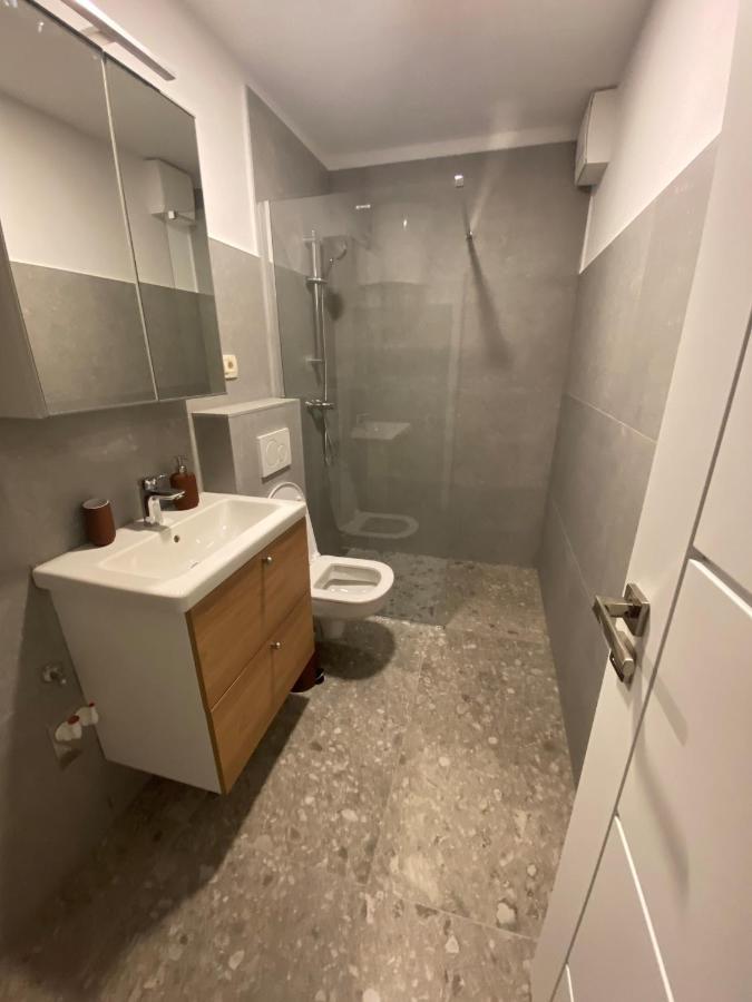 Apartments Tito & Robin Koper Luaran gambar