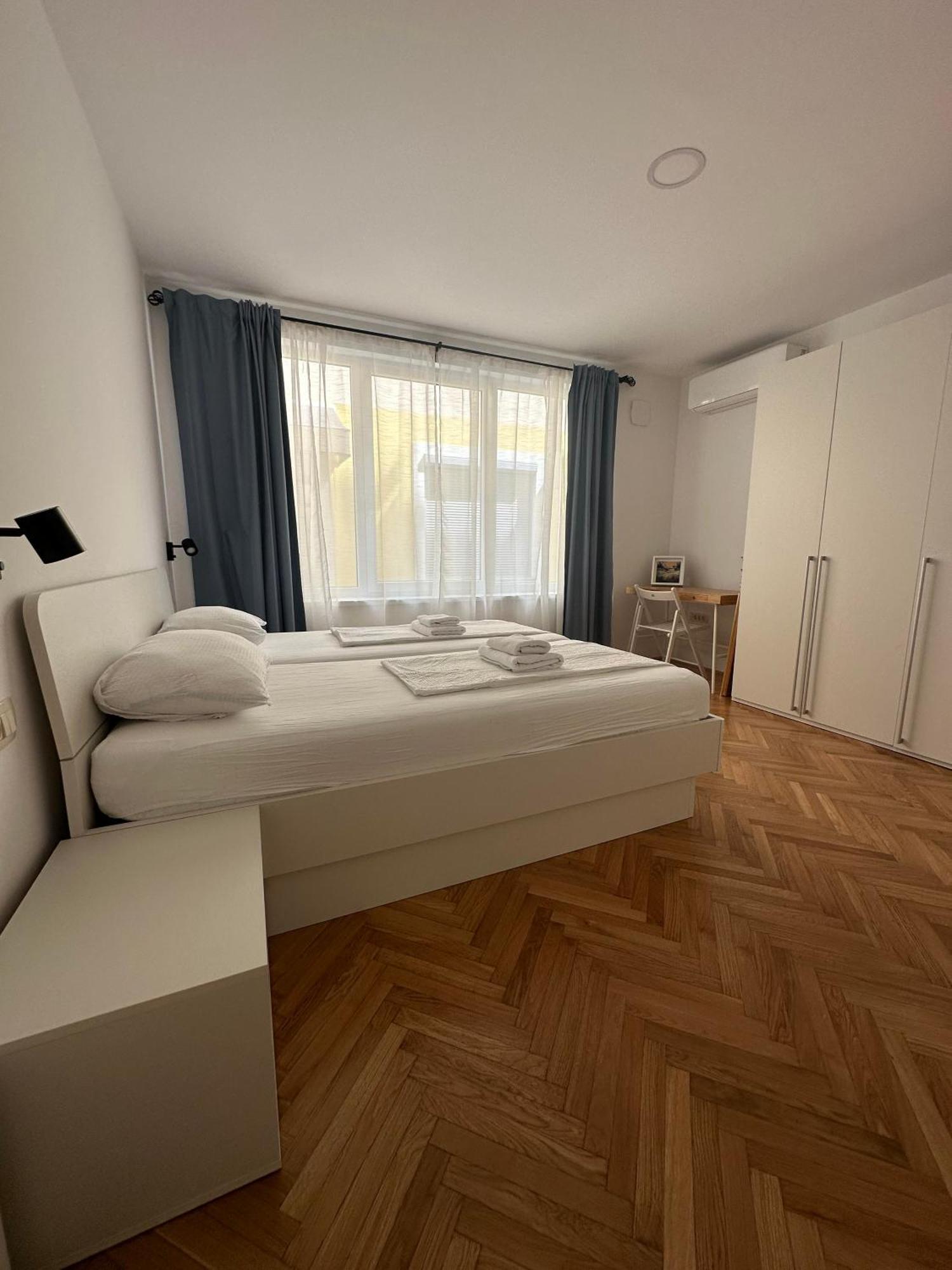 Apartments Tito & Robin Koper Luaran gambar