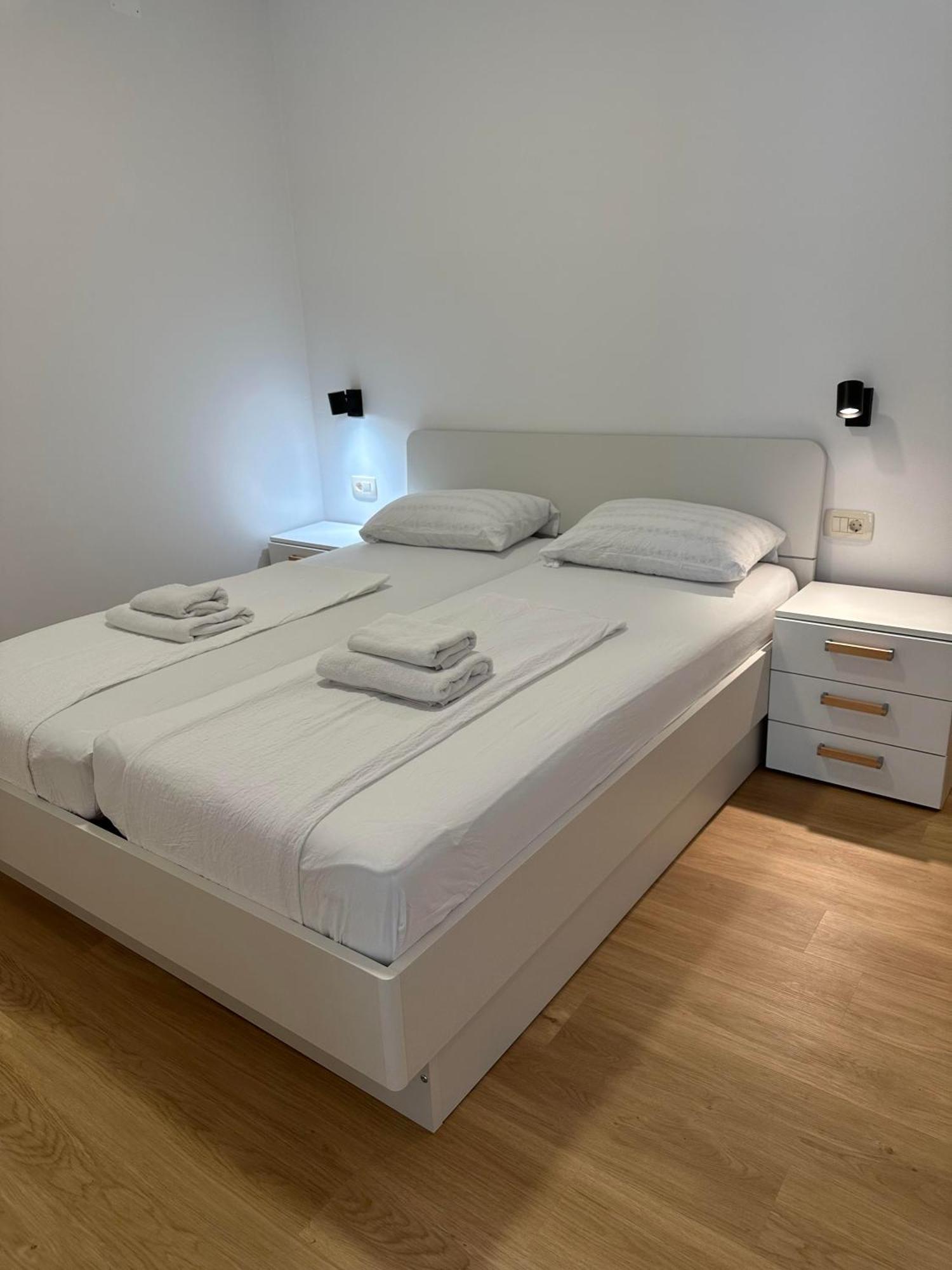 Apartments Tito & Robin Koper Luaran gambar